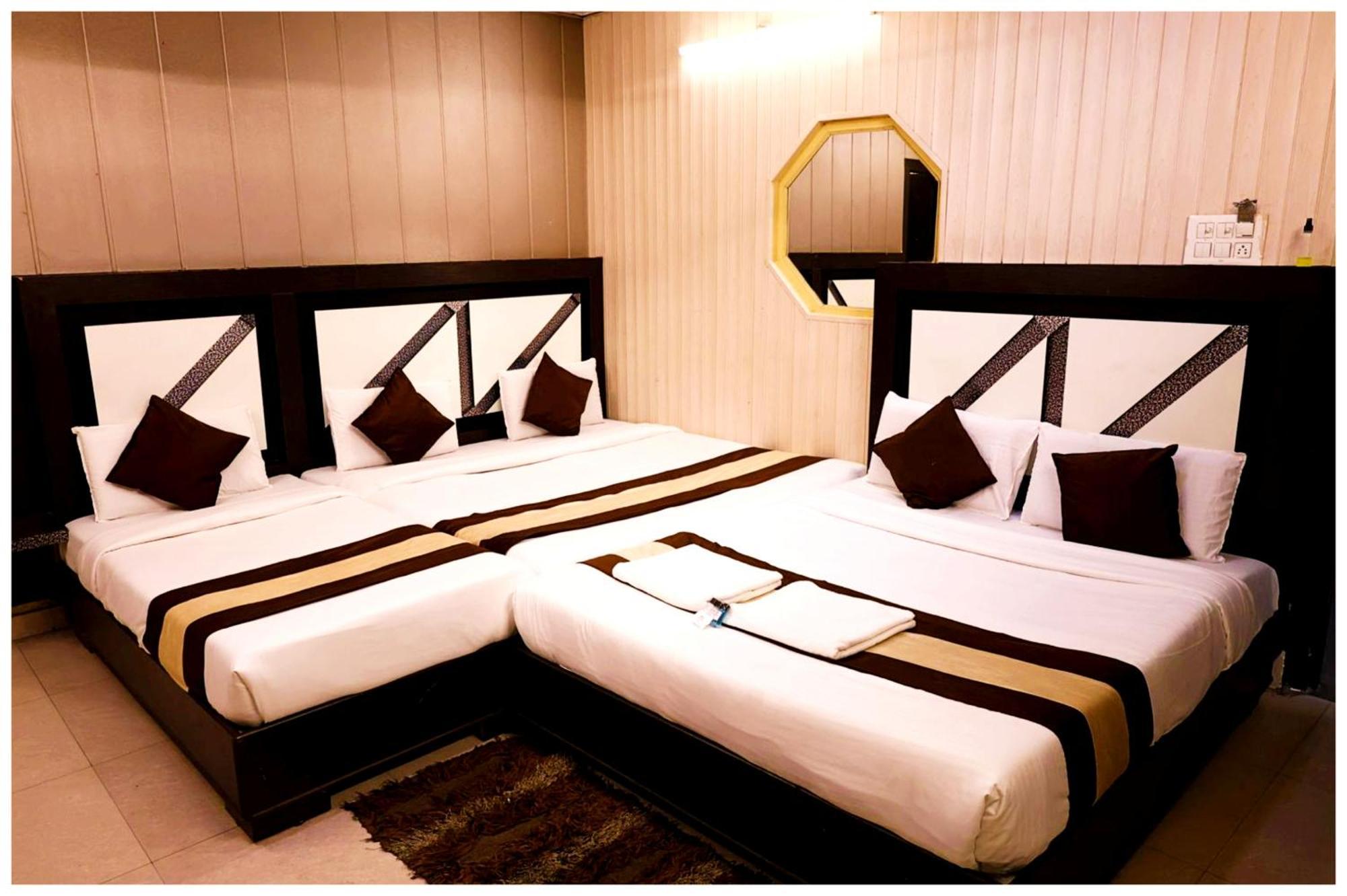 Grg Pardesi Hotel Haridwār Esterno foto