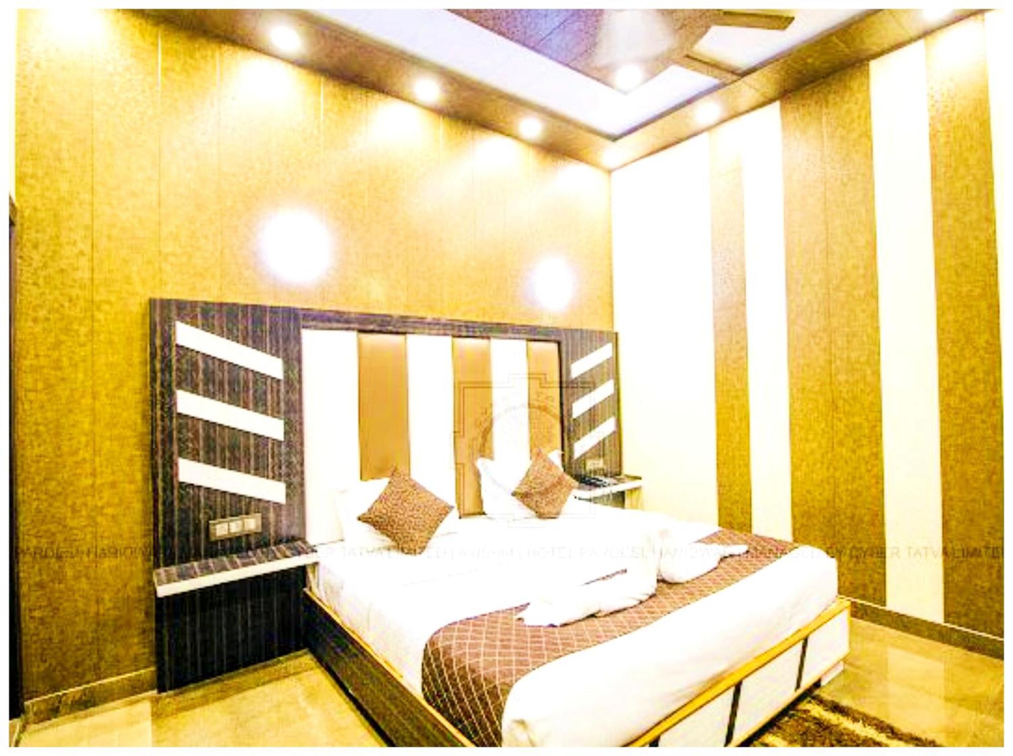 Grg Pardesi Hotel Haridwār Esterno foto