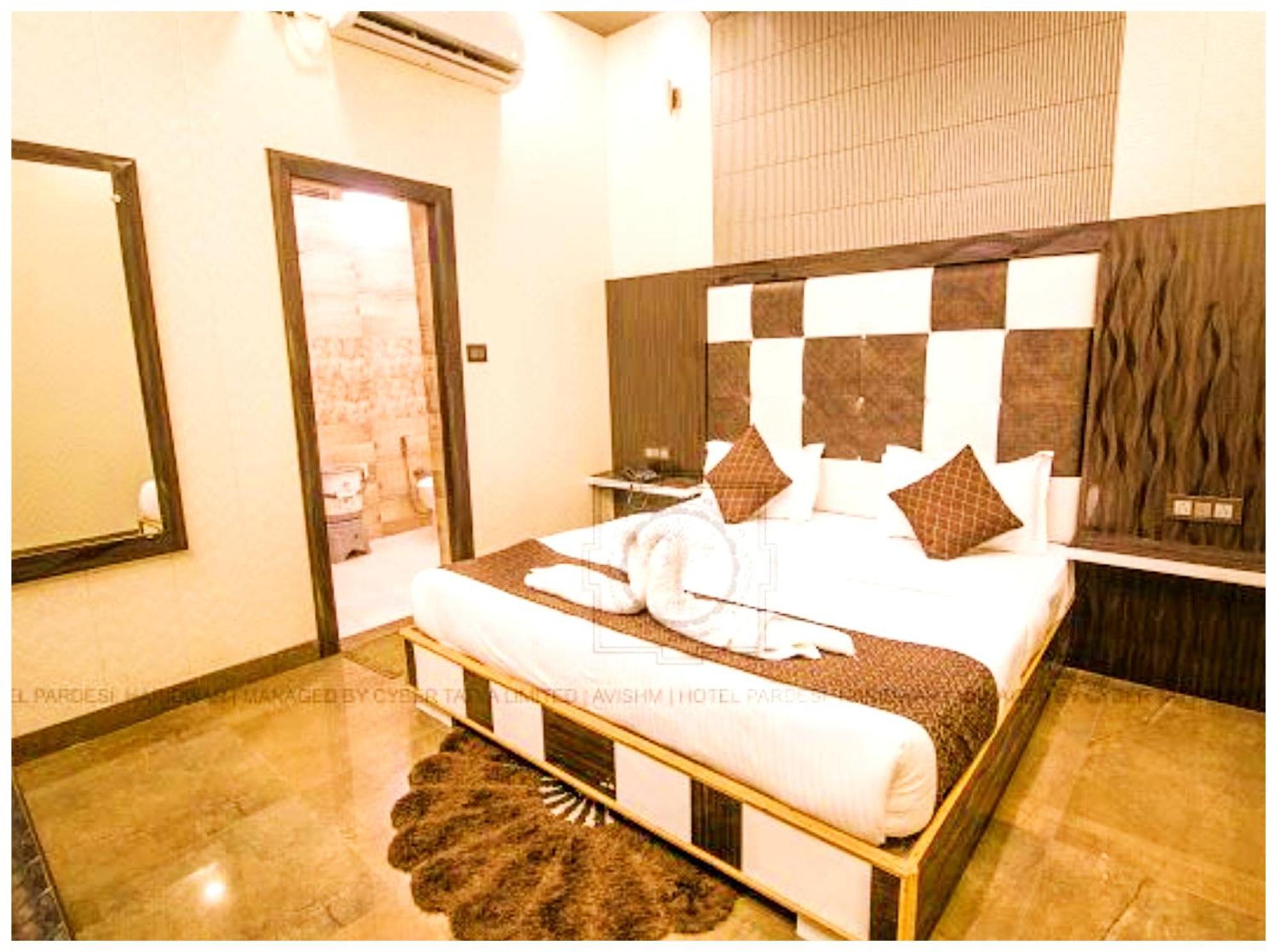 Grg Pardesi Hotel Haridwār Esterno foto