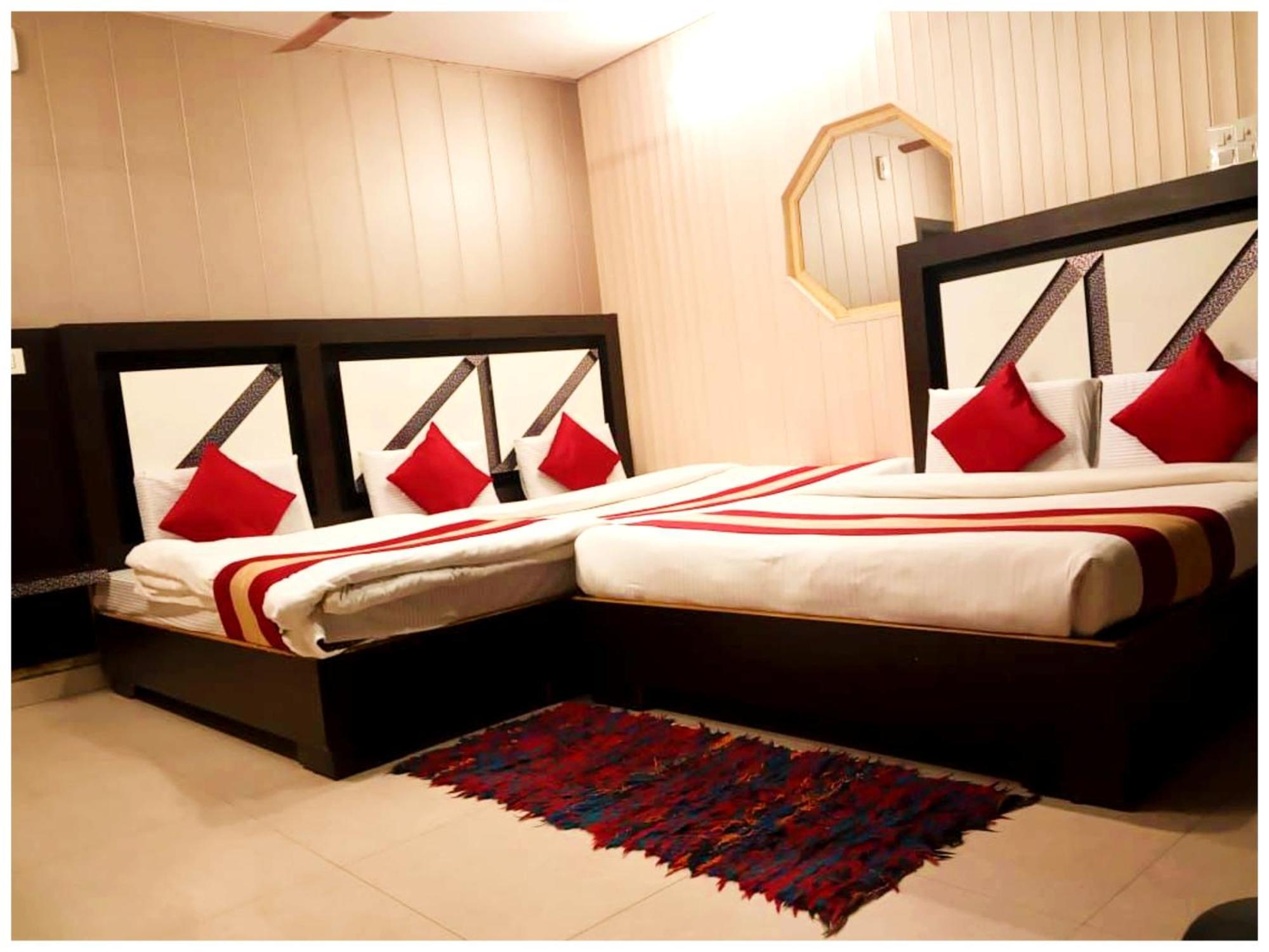 Grg Pardesi Hotel Haridwār Esterno foto