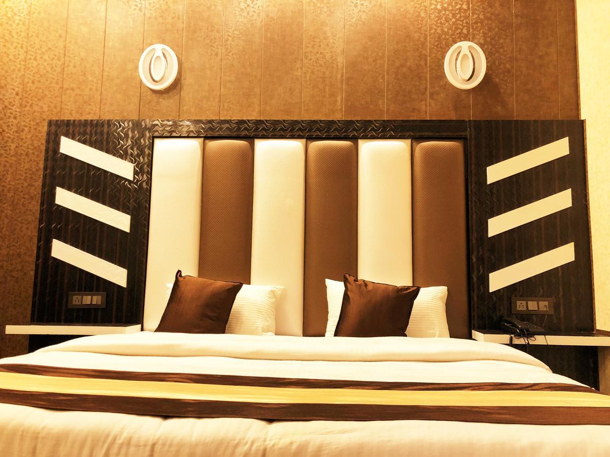 Grg Pardesi Hotel Haridwār Esterno foto