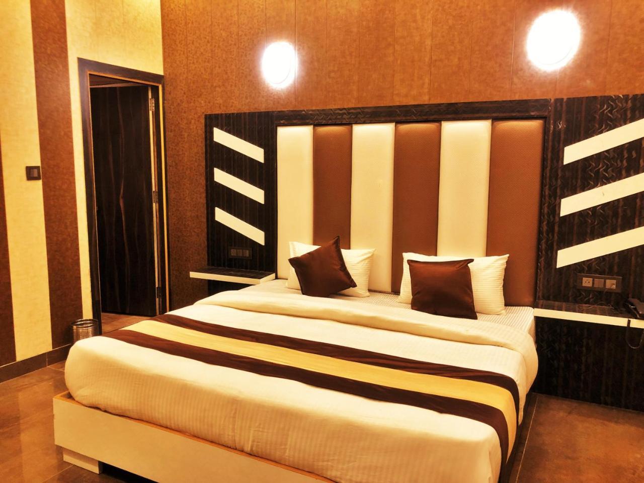 Grg Pardesi Hotel Haridwār Esterno foto