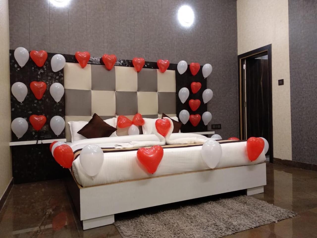 Grg Pardesi Hotel Haridwār Esterno foto