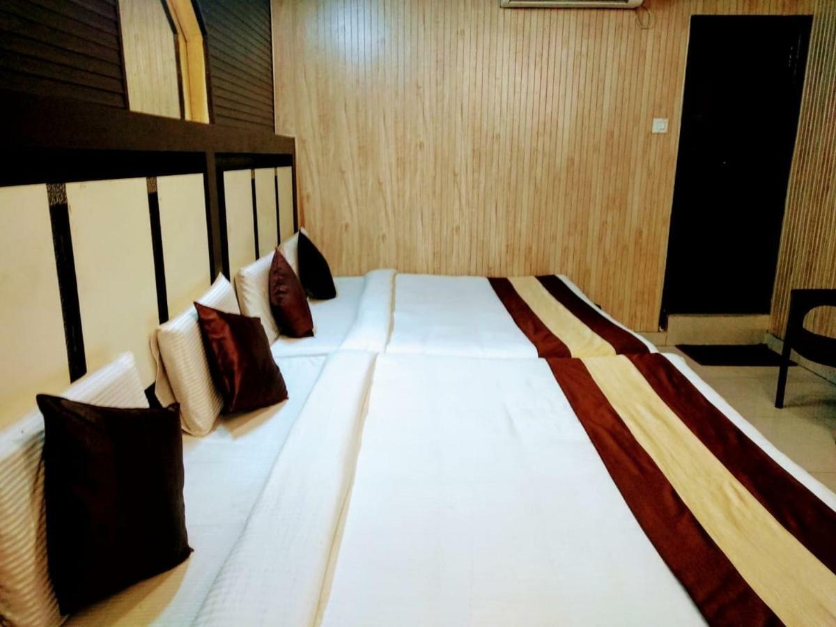 Grg Pardesi Hotel Haridwār Esterno foto
